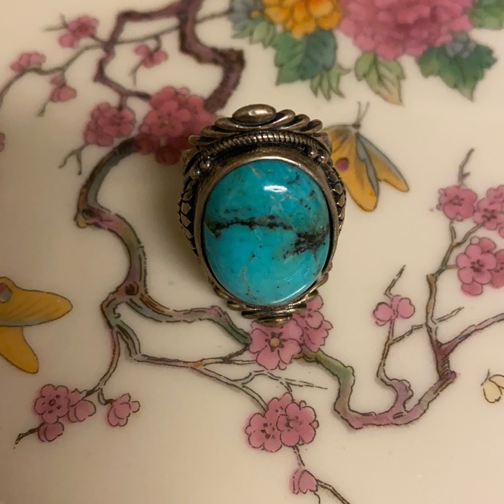 Genuine sliver and turquoise ring size 6